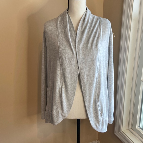 HAVEN WELL WITHIN Size S Open Front Sweater Gray - Picture 2 of 13